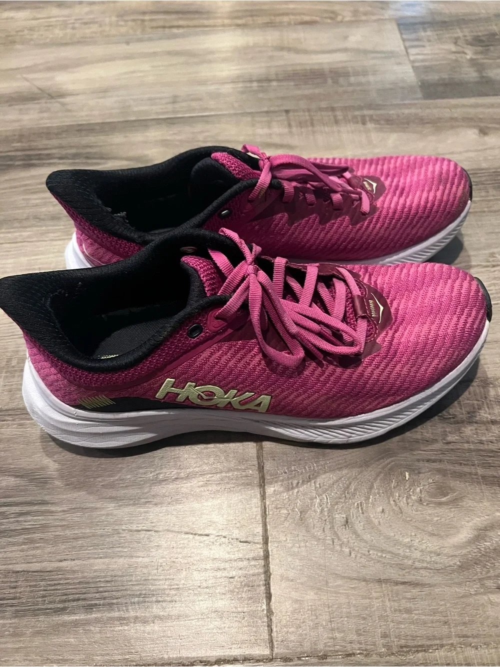 HOKA Women's Pink Solimar Shoes
